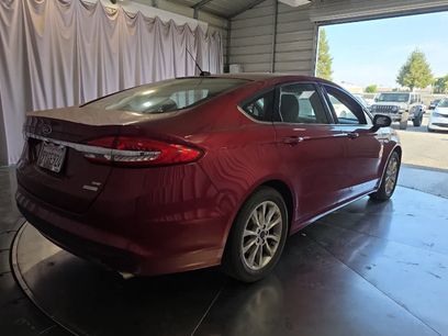 Used 2017 Ford Fusion SE w/ Fusion SE Technology Package