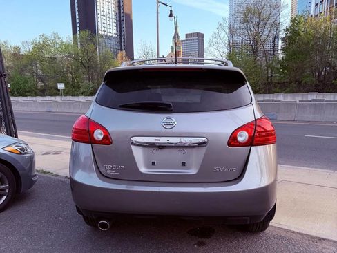 Used 2013 Nissan Rogue SV w/ Premium Pkg AWD/4WD image 9