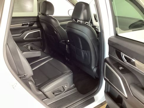 Used 2022 Kia Telluride EX AWD/4WD image 39