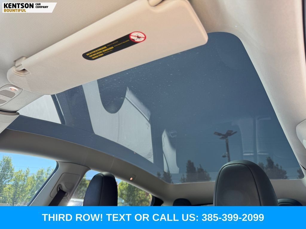 Used 2023 Tesla Model Y Long Range AWD/4WD image 25