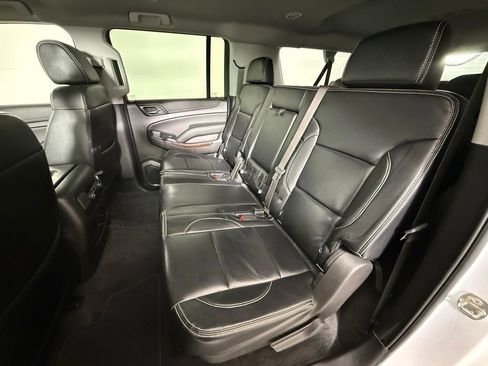 Used 2020 GMC Yukon XL SLE w/ SLE Value Package AWD/4WD image 12