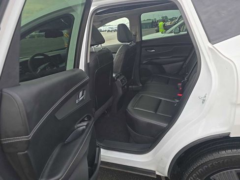 Certified 2025 Nissan Murano SL AWD/4WD image 4