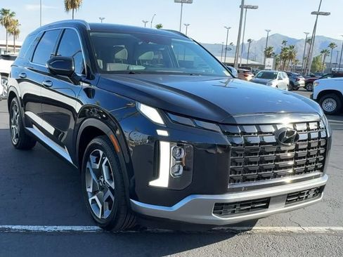 Used 2023 Hyundai Palisade SEL w/ Premium Package AWD/4WD image 4