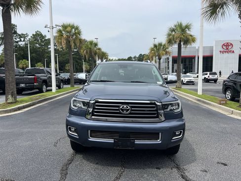 Used 2019 Toyota Sequoia Limited AWD/4WD image 3