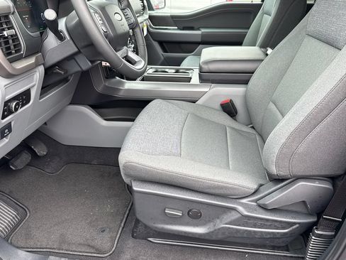 Used 2026 Ford F150 XLT w/ XLT Chrome Appearance Package AWD/4WD image 9