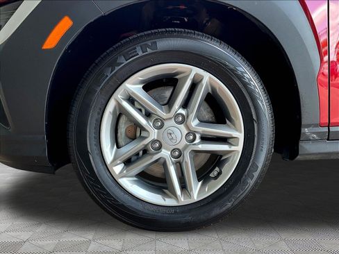 Used 2023 Hyundai Kona SE AWD/4WD image 31