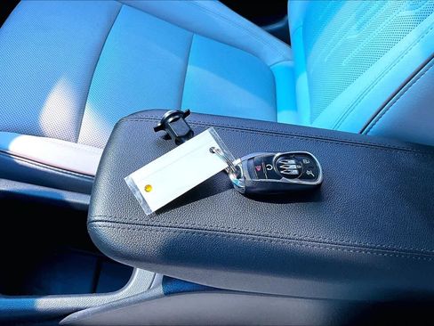 Used 2025 Buick Encore GX Avenir w/ Avenir Technology Package image 15