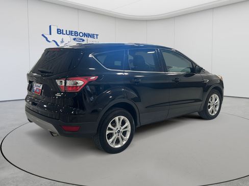 Used 2017 Ford Escape SE FWD image 5