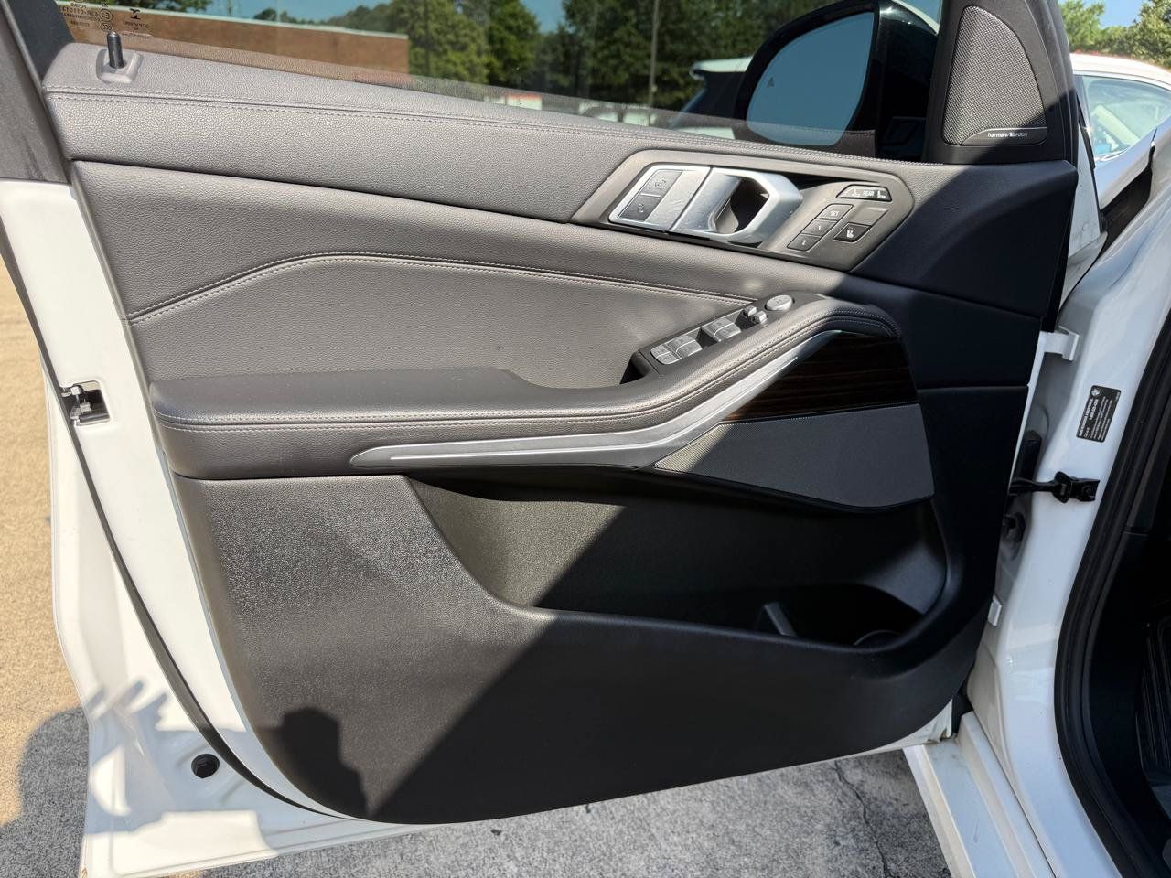 Used 2020 BMW X7 xDrive40i w/ Premium Package AWD/4WD image 16