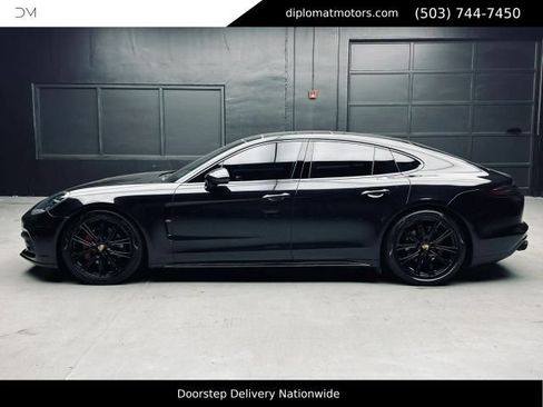 Used 2018 Porsche Panamera 4S AWD/4WD image 3