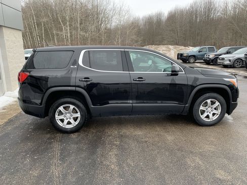 Used 2019 GMC Acadia SLE w/ LPO, Floor Liner Package image 9