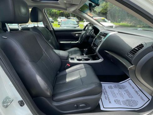 Used 2015 Nissan Altima 2.5 SL w/ Technology Package FWD image 31