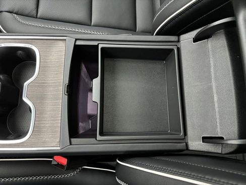 New 2026 GMC Acadia Denali w/ Super Cruise Package image 37