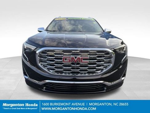 Used 2020 GMC Terrain Denali w/ Denali Premium Package AWD/4WD image 2