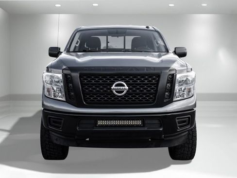 Used 2019 Nissan Titan S w/ S Utility Package image 4