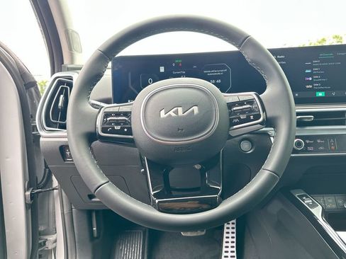 Used 2024 Kia Sorento SX image 33