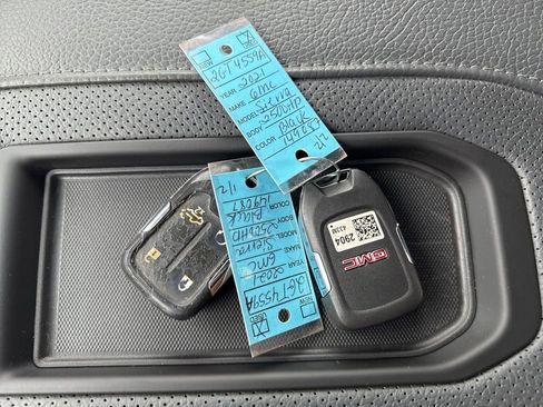 Used 2021 GMC Sierra 2500 Denali w/ Technology Package image 40