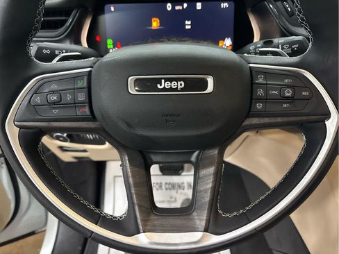New 2026 Jeep Grand Cherokee Limited AWD/4WD image 19