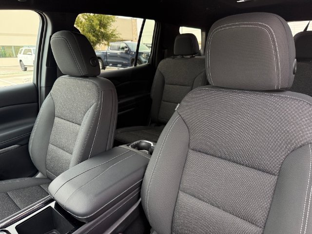 Used 2026 Chevrolet Traverse LT w/ Driver Confidence Package FWD image 12