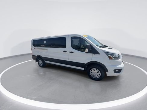Used 2023 Ford Transit 350 XLT RWD image 2