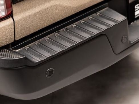 Used 2024 Ford F150 Lariat w/ FX4 Off-Road Package image 12