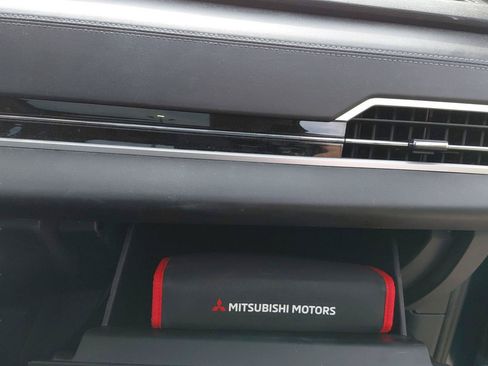 Used 2024 Mitsubishi Outlander SE AWD/4WD image 10