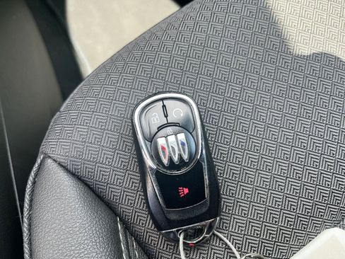 Used 2025 Buick Encore GX Preferred image 23