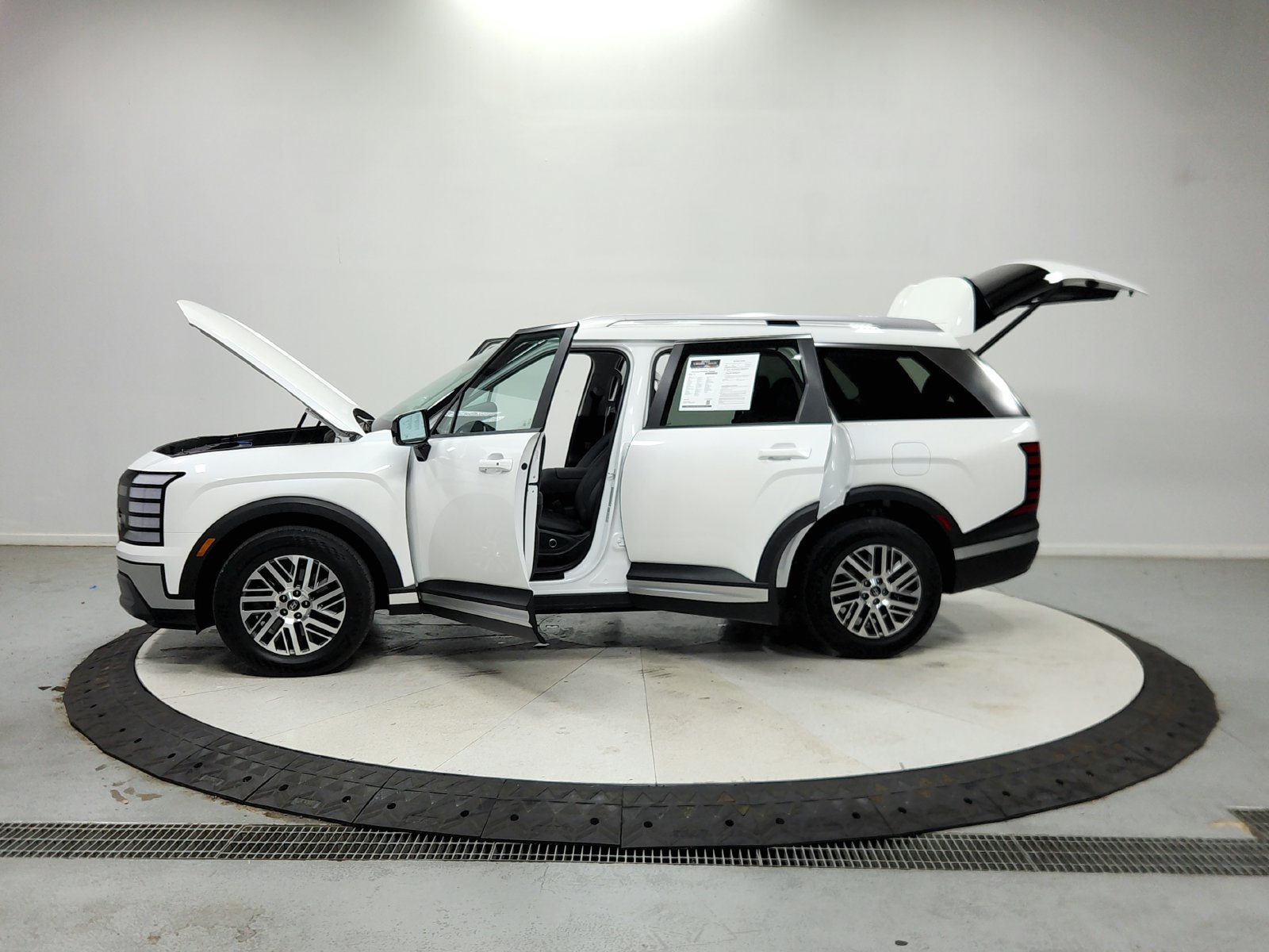 Used 2026 Hyundai Palisade SEL FWD image 13