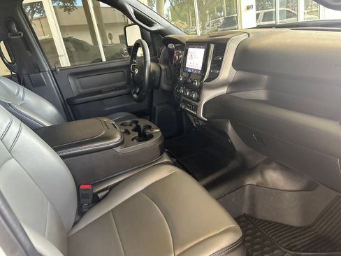Used 2025 RAM 2500 Tradesman w/ Chrome Appearance Group AWD/4WD image 26