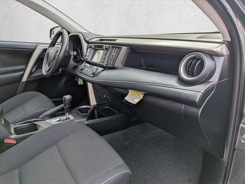Used 2017 Toyota RAV4 XLE image 21