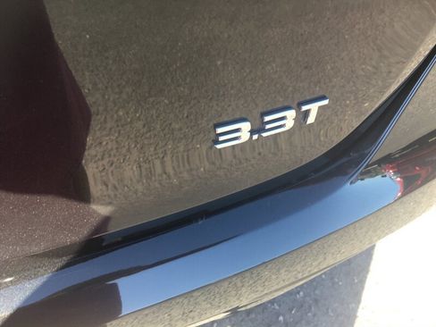 Used 2018 Genesis G80 3.3T Sport RWD image 4