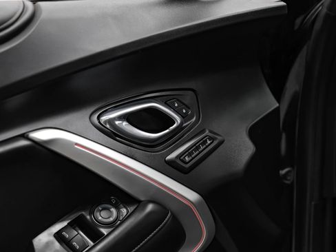Used 2017 Chevrolet Camaro SS RWD image 42