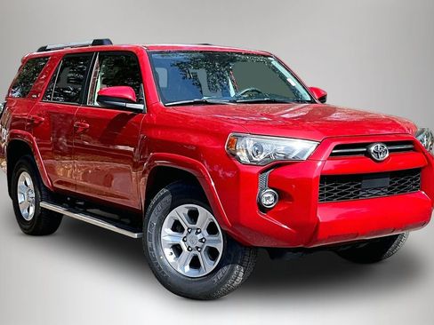 Used 2022 Toyota 4Runner SR5 image 2