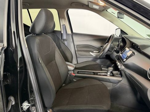 Used 2024 Nissan Kicks SV image 28