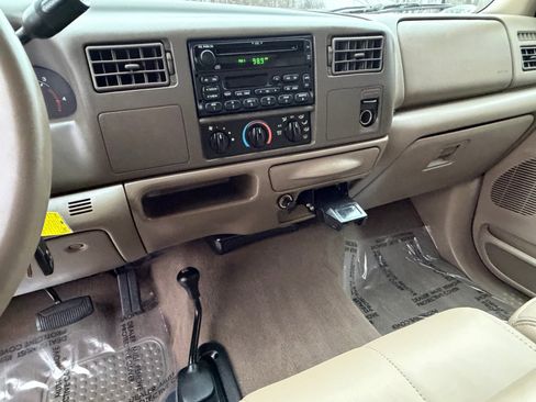 Used 2001 Ford F250 XL image 17