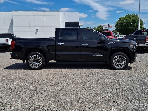 Used 2023 GMC Sierra 1500 Denali Ultimate AWD/4WD image 10