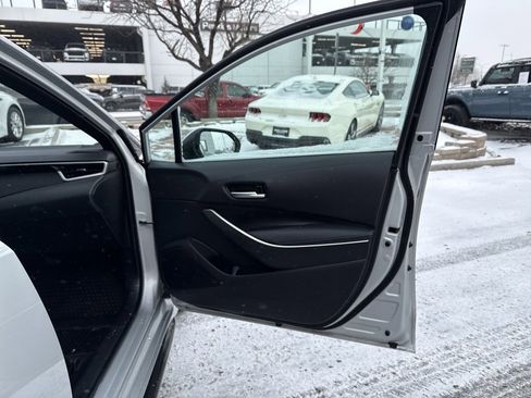 Used 2021 Toyota Corolla SE image 28