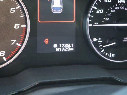 Used 2023 Subaru Outback Premium image 24