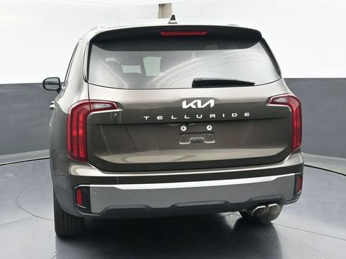 Used 2025 Kia Telluride S FWD image 35