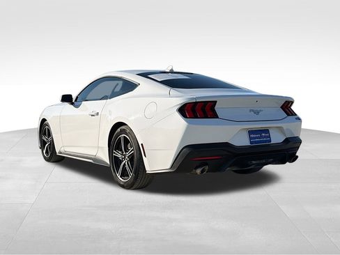 Certified 2024 Ford Mustang Coupe image 8