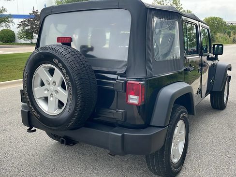 Used 2017 Jeep Wrangler Unlimited Sport AWD/4WD image 8