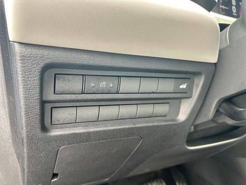 Used 2023 Mitsubishi Outlander SEL image 22