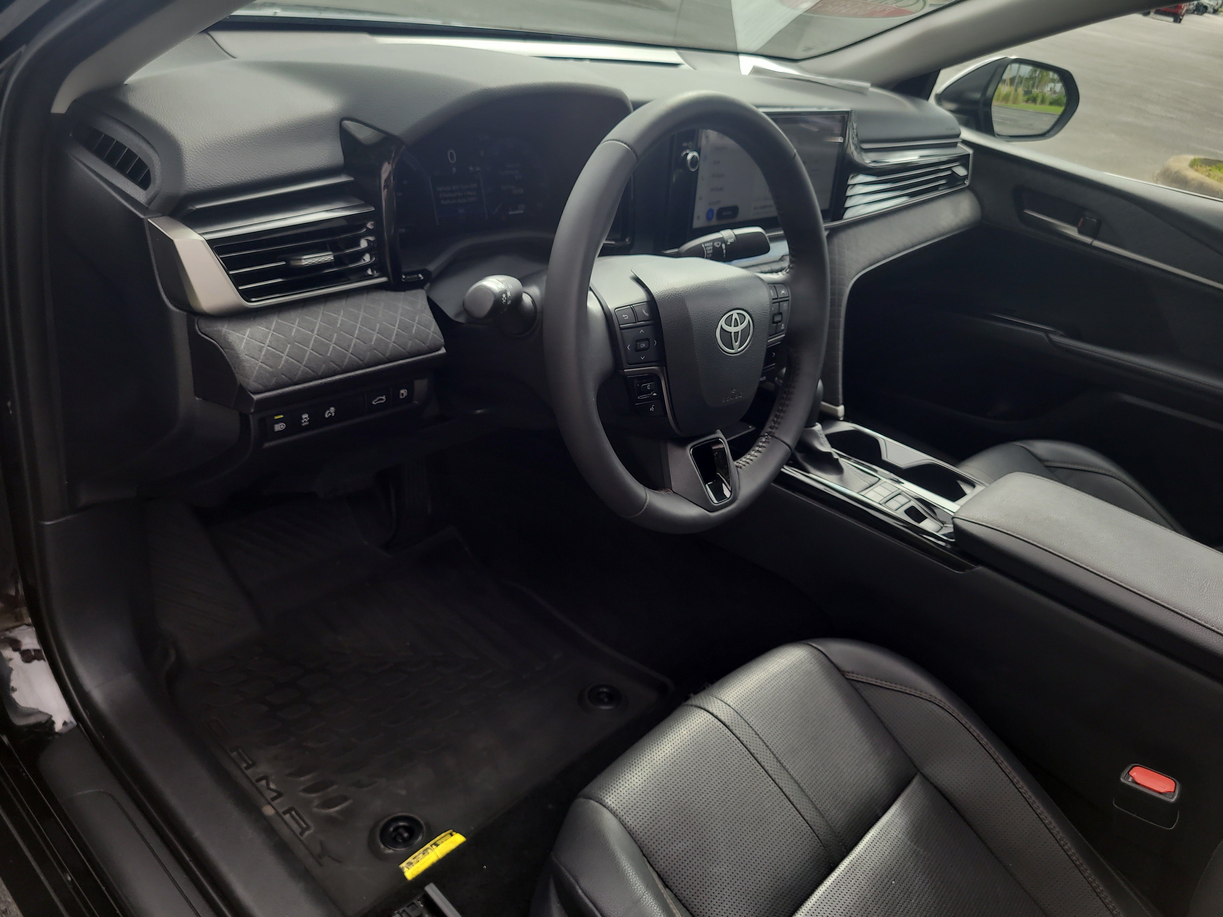 Certified 2025 Toyota Camry XLE FWD image 18