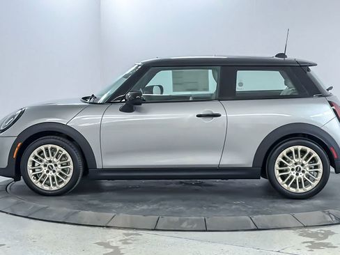 New 2026 MINI Cooper 2-Door Hardtop FWD image 5