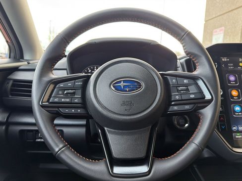 Used 2025 Subaru Crosstrek 2.5i Limited w/ Crosstrek Mirror Package image 23
