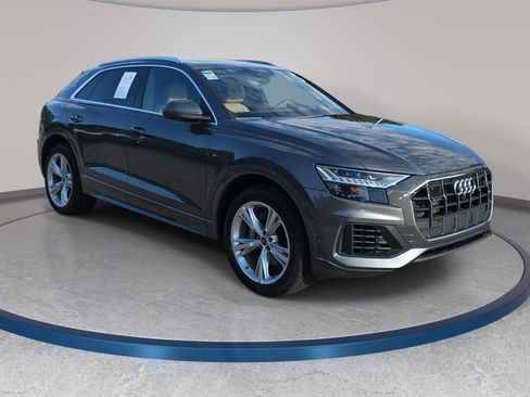 Used 2023 Audi Q8 Premium Plus w/ Premium Plus Package AWD/4WD image 3