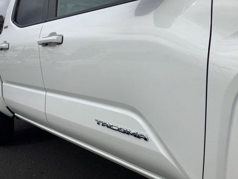 Used 2025 Toyota Tacoma SR5 image 42