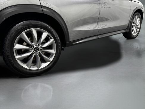 Used 2020 INFINITI QX50 Luxe w/ Navigation Package FWD image 48