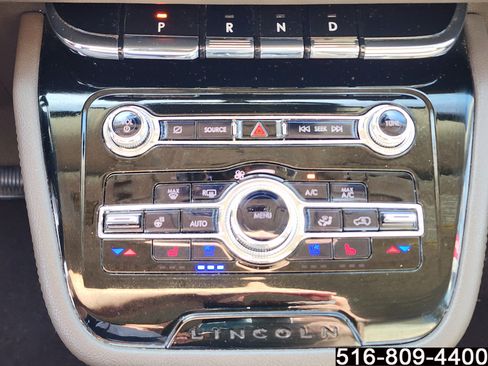 Used 2021 Lincoln Corsair AWD w/ Equipment Group 101A image 21