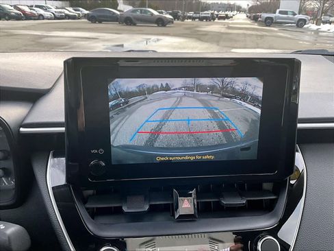 Used 2024 Toyota Corolla LE image 19